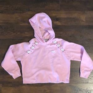 Crop VS Pink hoodie